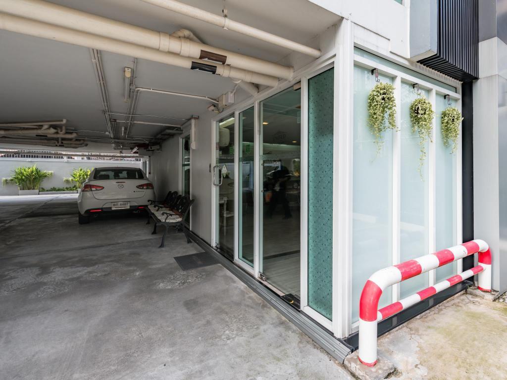 United Residence Ekamai Bangkok Eksteriør bilde